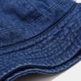 Blauwe denim bucket hoed zwarte ronde zonnehoed